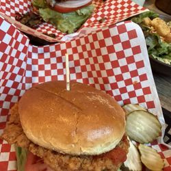 Challis Roadhouse - Chrispy Burger