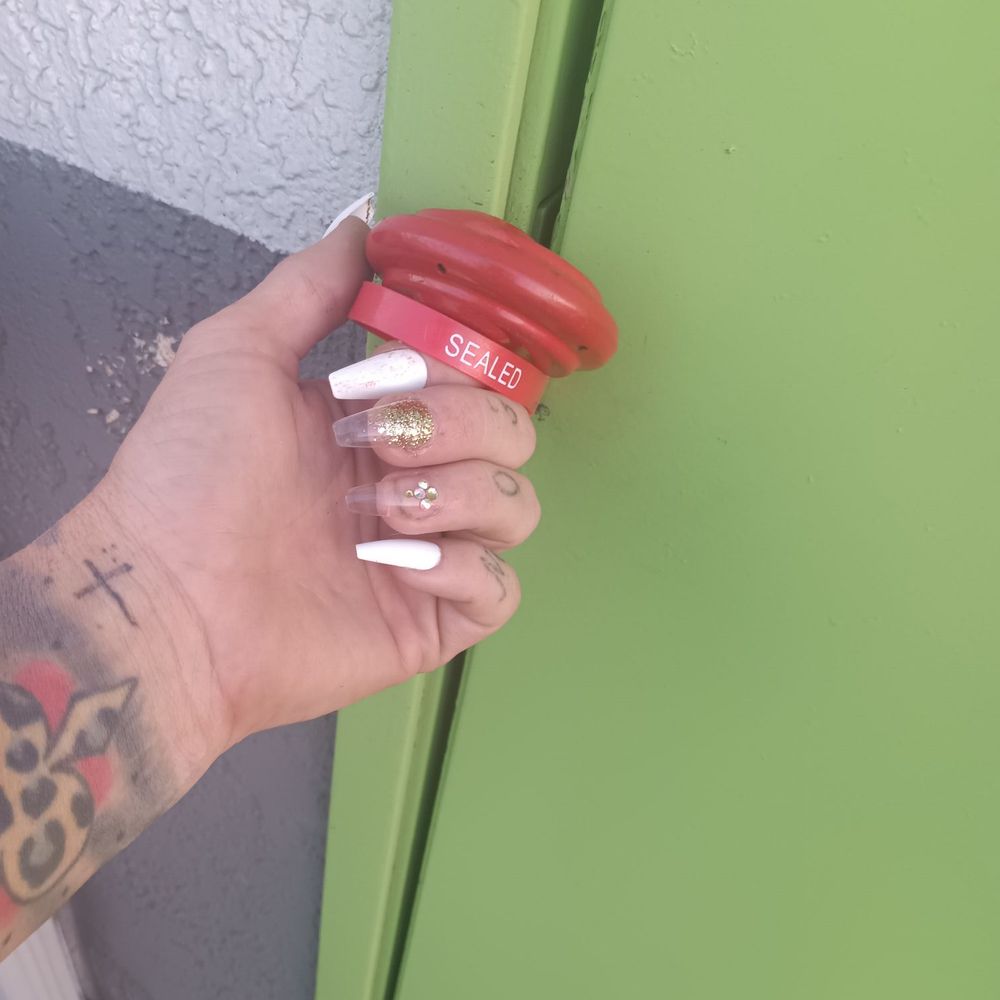 Extra Space Storage - Sealed and locked so that I would have no access even though my bill was paid in full yesterday God forbid we ever make mistake - Self Storage Near Me - Upland, California