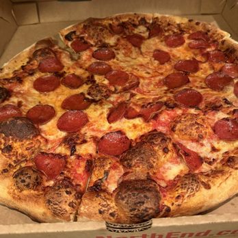 Ernesto's Pizza - Large pepperoni pizza - Pizza Near Me - Somerville, Massachusetts