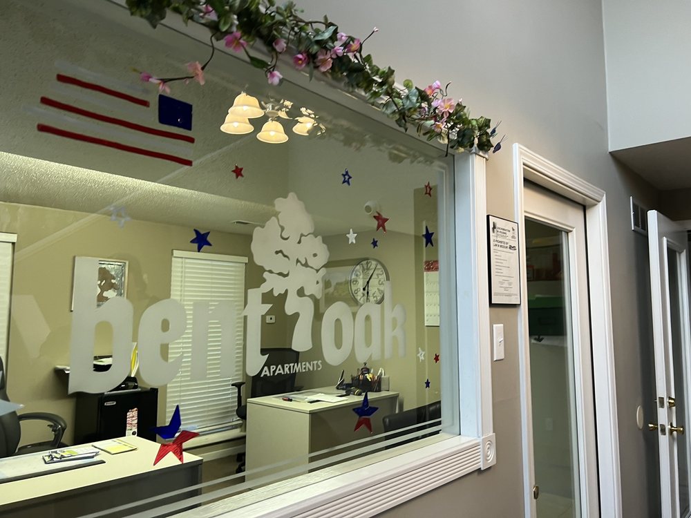 BENT OAK APARTMENTS 100 Bent Oak Dr, Lake Saint Louis, Missouri