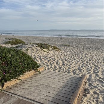 Carpinteria State Beach - Beaches Near Me - Carpinteria, California