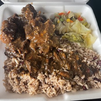 Jamaican Jerk Stop - Oxtail Plate - Caribbean Near Me - McAllen, Texas Jamaican Jerk Stop - Oxtail Plate - Caribbean Near Me - McAllen, Texas