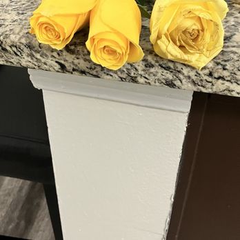Abloom Florist - 2 on the left from sam's $1.50 each. 4 dollars on right. Both 3 days old. - Florists Near Me - Knoxville, Tennessee Abloom Florist - 2 on the left from sam's $1.50 each. 4 dollars on right. Both 3 days old. - Florists Near Me - Knoxville, Tennessee