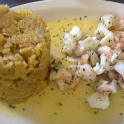 La Familia - Camarones al Ajillo (Shrimp with Garlic)