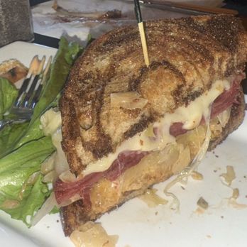 5 Star Burgers - Ruben - Burgers Near Me - Taos, New Mexico