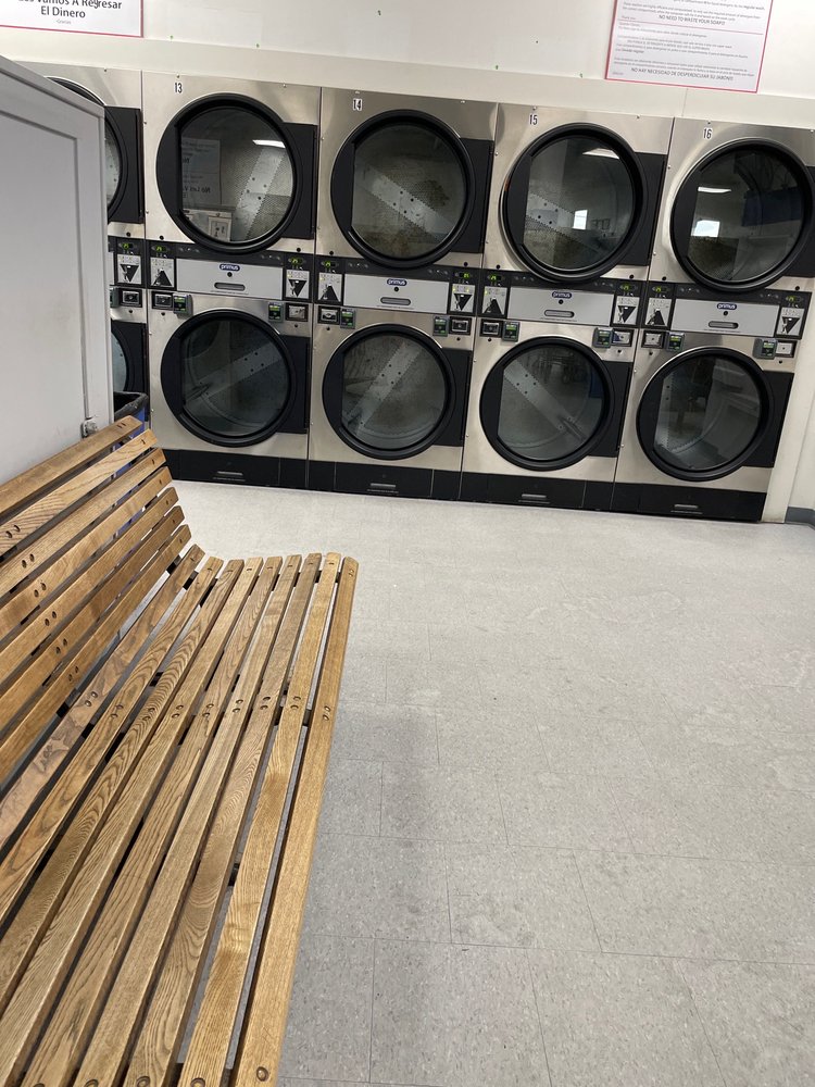 PALM LAUNDRYMAT Updated September 2024 11345 Tamiami Trl E, Naples