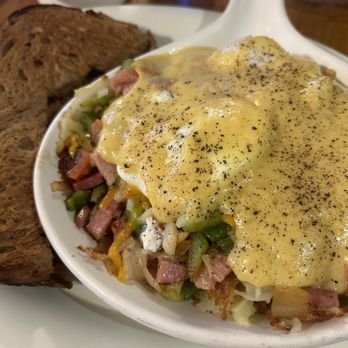 Popi's Place Too - Build your own skillet with Hollandaise Sauce - Breakfast & Brunch Near Me - Palmetto, Florida