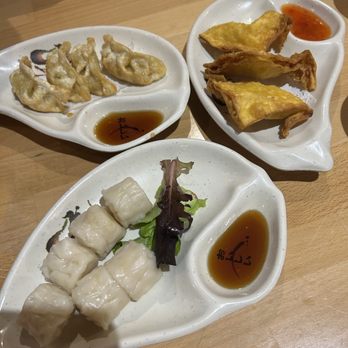 Sushi Taku - Crab Rangoon, Shumai, Fried Gyoza (6). - Japanese Near Me - Chicago, Illinois Sushi Taku - Crab Rangoon, Shumai, Fried Gyoza (6). - Japanese Near Me - Chicago, Illinois