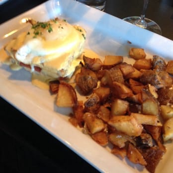 Louie's Wine Dive - Croque Madame - New American Near Me - Des Moines, Iowa