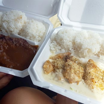 North Shore Grinds - Hamburger Steak w/gravy and Crusted Mahi Mahi. - Hawaiian Near Me - Honolulu, Hawaii
