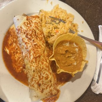 La Hacienda - Seafood Burrito - Mexican Near Me - Newnan, Georgia La Hacienda - Seafood Burrito - Mexican Near Me - Newnan, Georgia