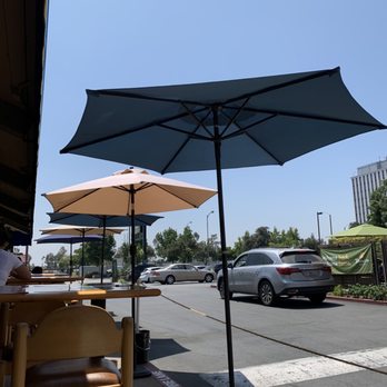Islands Restaurant - Outdoor - Burgers Near Me - Pasadena, California Islands Restaurant - Outdoor - Burgers Near Me - Pasadena, California