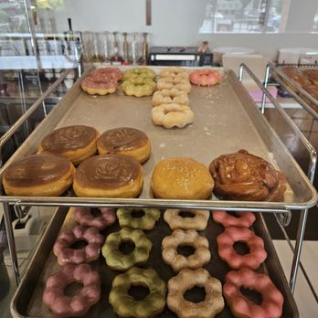 Coco Donuts - Donuts Near Me - Clackamas, Oregon