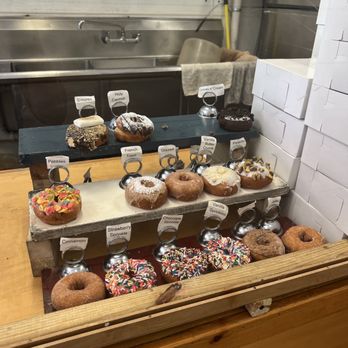 Dough Hut - Coffee & Tea Near Me - Long Beach, New York