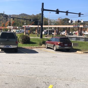 Waffle House - cars parked in a parking lot - Diners Near Me - Asheville, North Carolina Waffle House - cars parked in a parking lot - Diners Near Me - Asheville, North Carolina