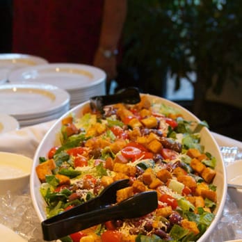 Cafe Julia - Classic garden salad - Cafes Near Me - Honolulu, Hawaii Cafe Julia - Classic garden salad - Cafes Near Me - Honolulu, Hawaii