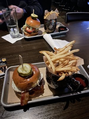 Bar Louie by null