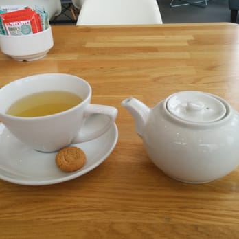 M&S Café - Afternoon tea - Cafes Near Me - London, XGL