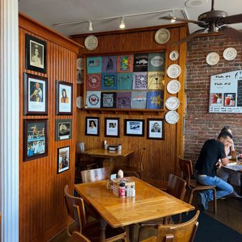 Hyman's Seafood - Seafood Near Me - Charleston, South Carolina