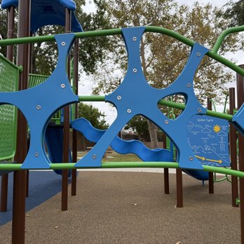 Lomita Park - So many areas to climb - Parks Near Me - Lomita, California Lomita Park - So many areas to climb - Parks Near Me - Lomita, California