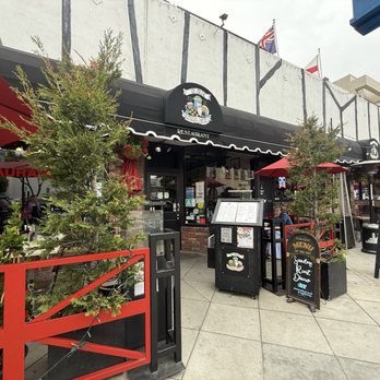 Ye Olde Kings Head - Outside - Pubs Near Me - Santa Monica, California Ye Olde Kings Head - Outside - Pubs Near Me - Santa Monica, California