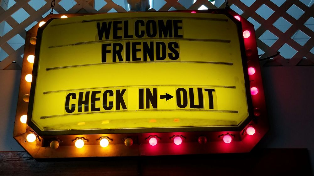 Photos of 5 POINTS FURNITURE & AUCTION Updated August 2024 10