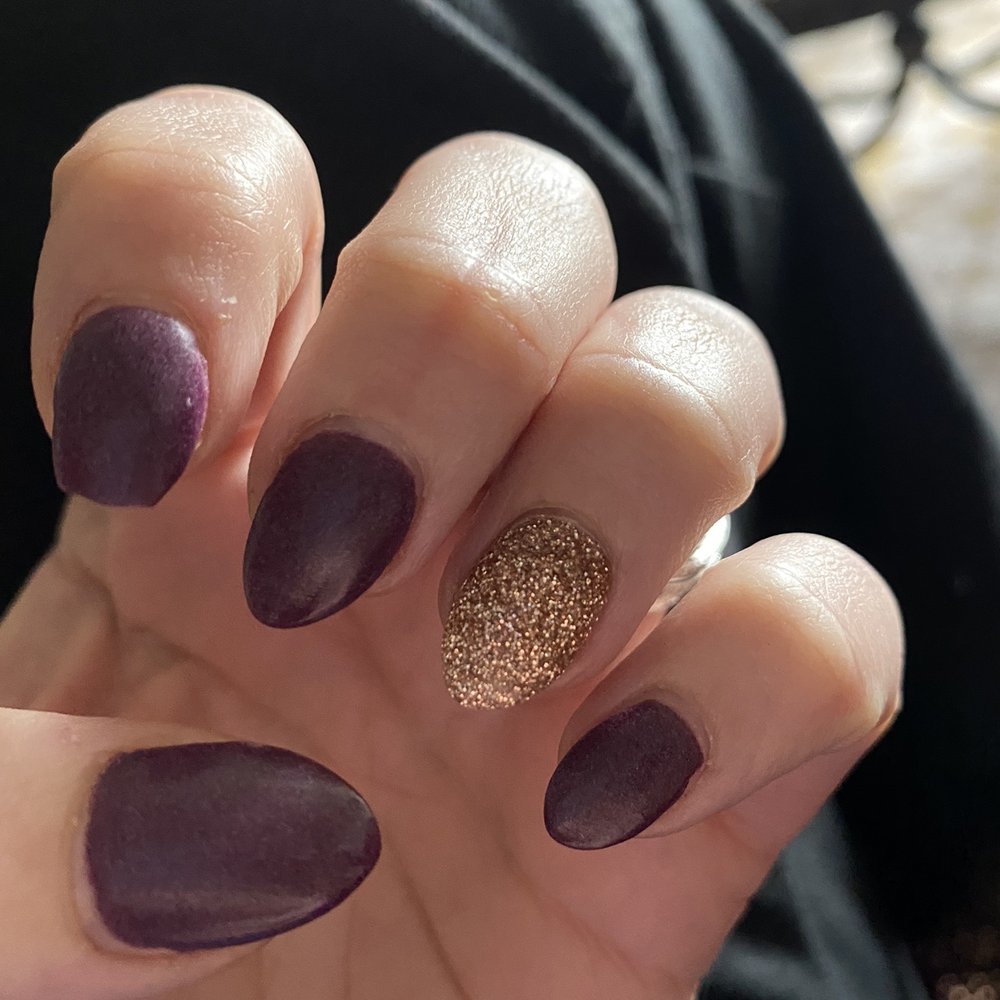 Lavish Nails 2 - Broken not even w the almond tips - Nail Salons Near Me - Lexington, Kentucky Lavish Nails 2 - Broken not even w the almond tips - Nail Salons Near Me - Lexington, Kentucky