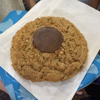 Hershey’s Chocolate World - Peanut butter cup cookie - Chocolatiers & Shops Near Me - Las Vegas, Nevada Hershey’s Chocolate World - Peanut butter cup cookie - Chocolatiers & Shops Near Me - Las Vegas, Nevada