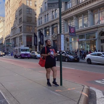 TopView - No people, no crowds waiting on the Bus September 2021. - Bus Tours Near Me - New York, New York TopView - No people, no crowds waiting on the Bus September 2021. - Bus Tours Near Me - New York, New York