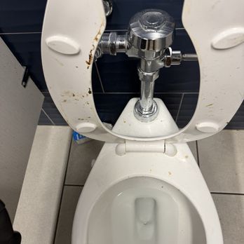 Crunch Fitness - Boulder - Toilets not being cleaned - Trainers Near Me - Boulder, Colorado Crunch Fitness - Boulder - Toilets not being cleaned - Trainers Near Me - Boulder, Colorado