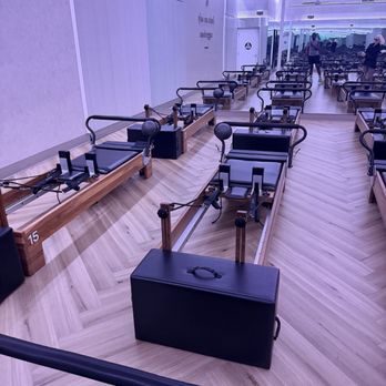 Club Studio - Gyms Near Me - Long Beach, California