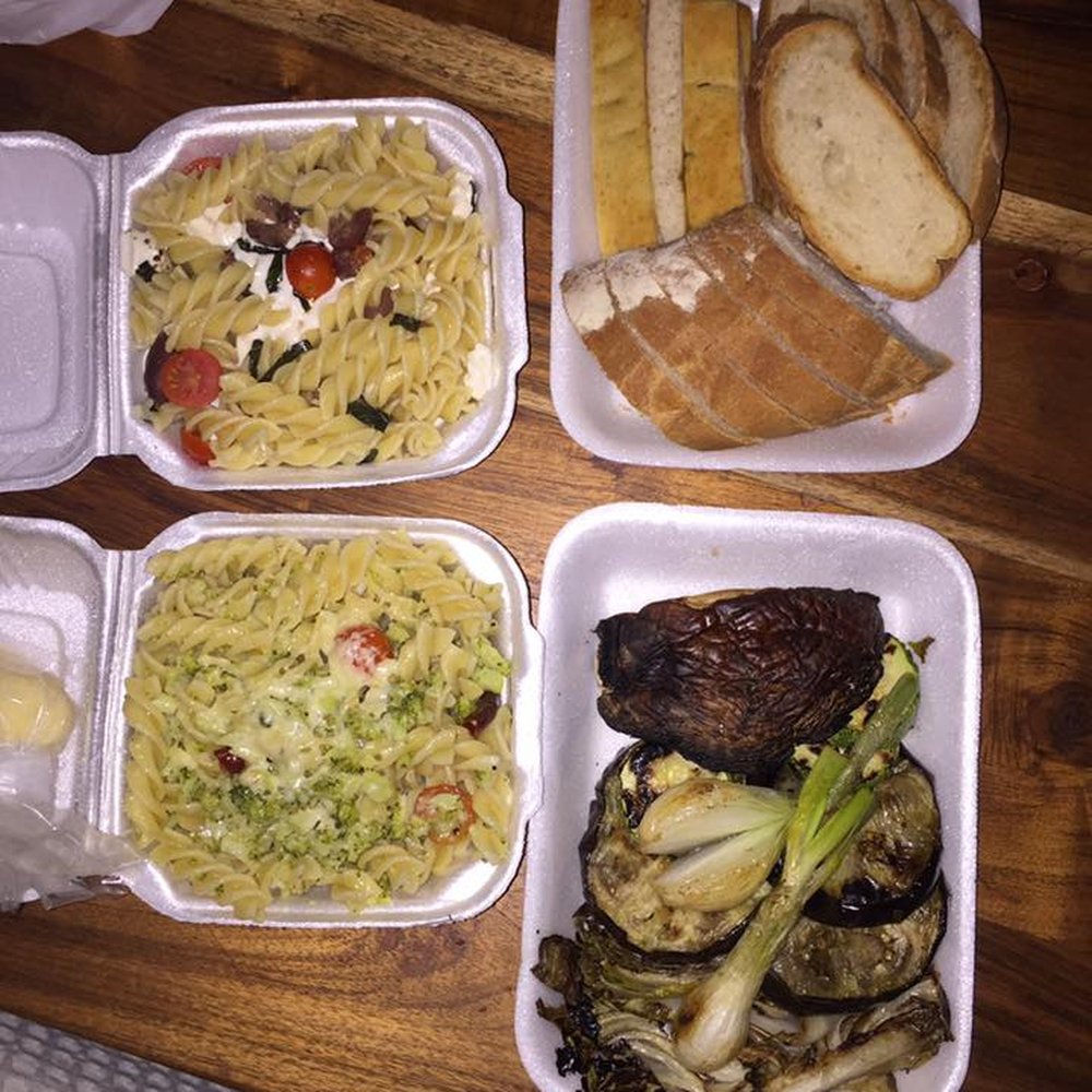 Togo with full items, including free bread and three type of dressing for dipping. Yummmm! Togo with full items, including free bread and three type of dressing for dipping. Yummmm!