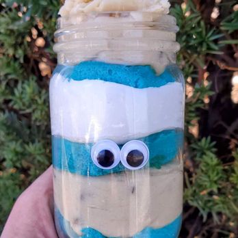 Yum Bunnies Cakery - Cookie Monster Cake Jar - Custom Cakes Near Me - Waltham, Massachusetts