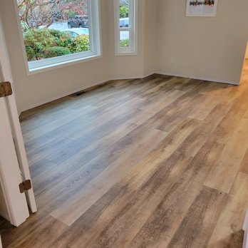 Clark Brothers Flooring - a hardwood floor in a home - Flooring Near Me Clark Brothers Flooring - a hardwood floor in a home - Flooring Near Me