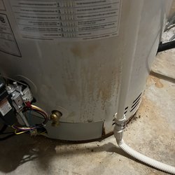 Photo of the "new" tank that was installed in May... after the old "new" one corroded after 8 months.