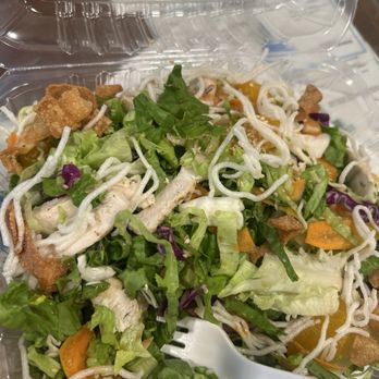 That Pizza Place - Chinese chicken salad - Italian Near Me - Los Angeles, California That Pizza Place - Chinese chicken salad - Italian Near Me - Los Angeles, California