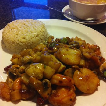 Golden Ginger - Szechuan shrimp and scallops - Chinese Near Me - Hemet, California Golden Ginger - Szechuan shrimp and scallops - Chinese Near Me - Hemet, California