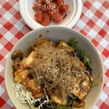 Koriente - Rice Medallion Saute with tofu and a side of tuna poke! - Asian Fusion Near Me - Austin, Texas