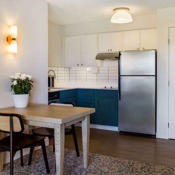 Sonesta ES Suites San Francisco Airport Oyster Point Waterfront - One Bedroom Suite - Kitchen - Hotels Near Me - South San Francisco, California