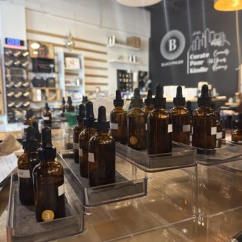 Black Phlox Candle - Candle Stores Near Me - Houston, Texas