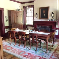 Tucker House Bed & Breakfast
