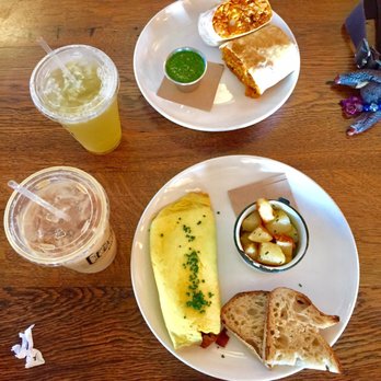 FÃ me Caffe - The breakfast wrap & fame omelette. - Coffee & Tea Near Me - Phoenix, Arizona FÃ me Caffe - The breakfast wrap & fame omelette. - Coffee & Tea Near Me - Phoenix, Arizona