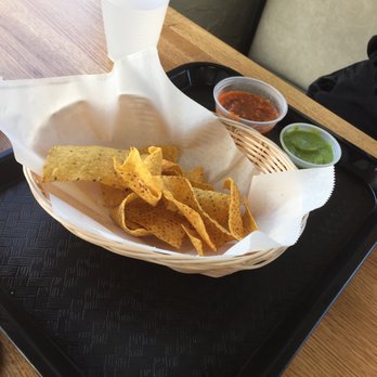 Taco Maya - Courtesy chips to munch on while you wait for your food. - New Mexican Cuisine Near Me - Schaumburg, Illinois