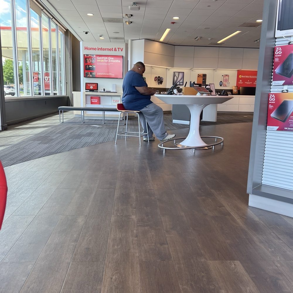 Verizon - Mobile Phones Near Me - Springfield, Pennsylvania Verizon - Mobile Phones Near Me - Springfield, Pennsylvania
