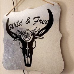 Ama Vinyl Design