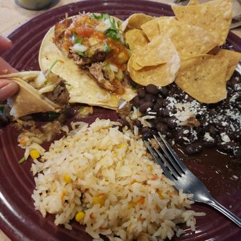 Dos Coyotes Border Cafe - Carnitas tacos with guacamole Delicious - Tex-Mex Near Me - San Ramon, California Dos Coyotes Border Cafe - Carnitas tacos with guacamole Delicious - Tex-Mex Near Me - San Ramon, California