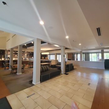 Courtyard by Marriott Los Angeles Torrance/Palos Verdes - Inside Lobby - Hotels Near Me - Torrance, California