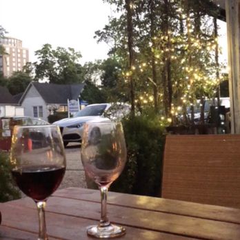 Simone on Sunset - Wine Bars Near Me - Houston, Texas Simone on Sunset - Wine Bars Near Me - Houston, Texas