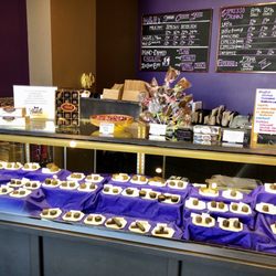 Halletts Chocolates & Coffee - Amazing chocolates house made and delicious