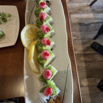 Tane Vegan Izakaya - Ewa Specialty roll - Vegan Near Me - Berkeley, California